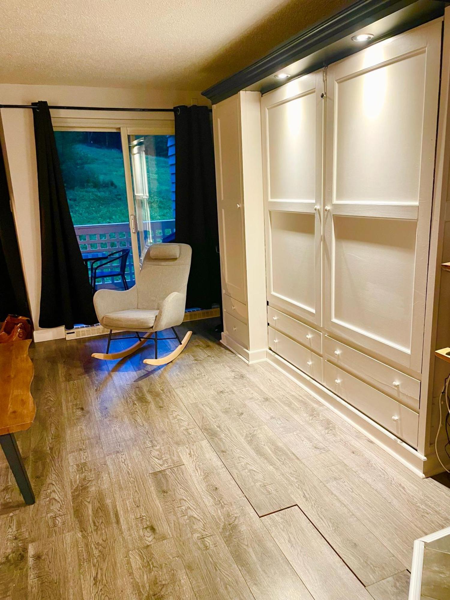 Ski-In, Ski-Out Chaleureux Studio Loft Au Pied Des Pistes De Ski Apartment สโตนแฮม ภายนอก รูปภาพ